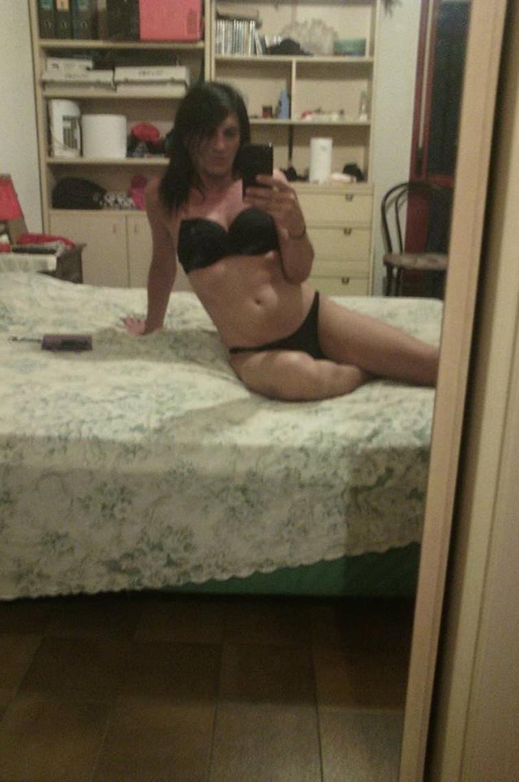 Samantha Trans Italy SUPERCAZZO Durissimo e carico pronto a scoparti bocca e culo anche a farti bere la mia dolcissima crema!  