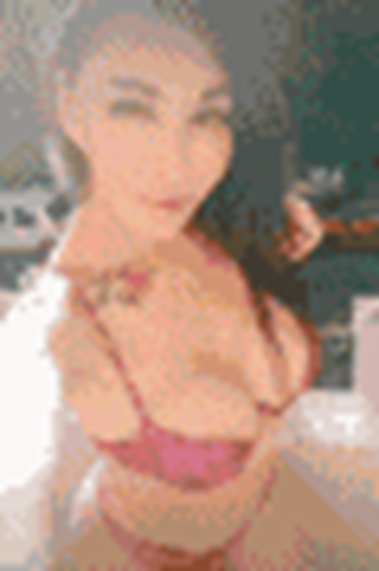 KARIN TI LECCO IL BUCO X TI LASCIO BAGNATO E TI METTO MIO BEL BASTONE DI FUOCO PER FARTI URLARE E GODERE COME UN PORCONE  