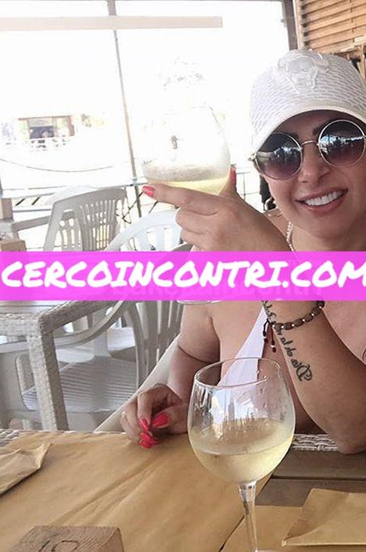 TIFFANY CAVALLONA TRANS PER TE ATTIVA PASSIVA PORCA  NINFOMANA     